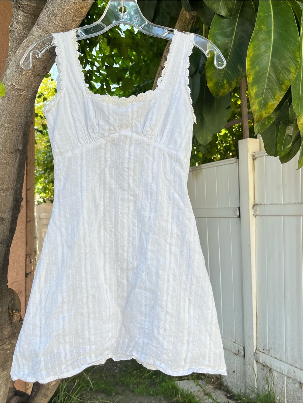 White Textured Lace-Trim Mini Dress with a Cut Out Back🤍